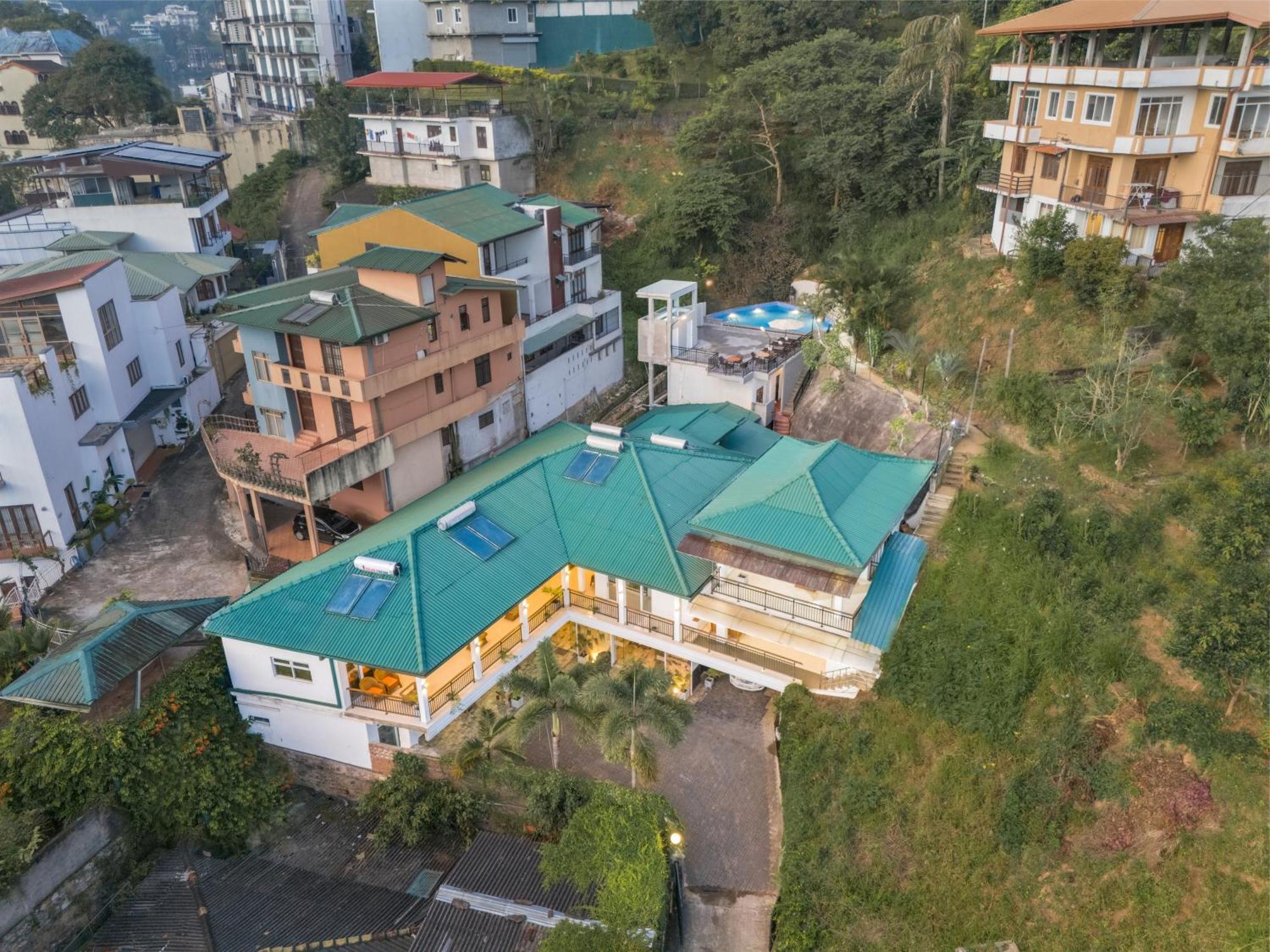 旅客之家酒店 康提 外观 照片